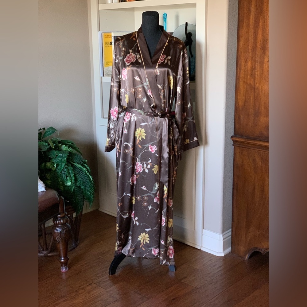 Sensara Satin Brown‎ Floral Robe